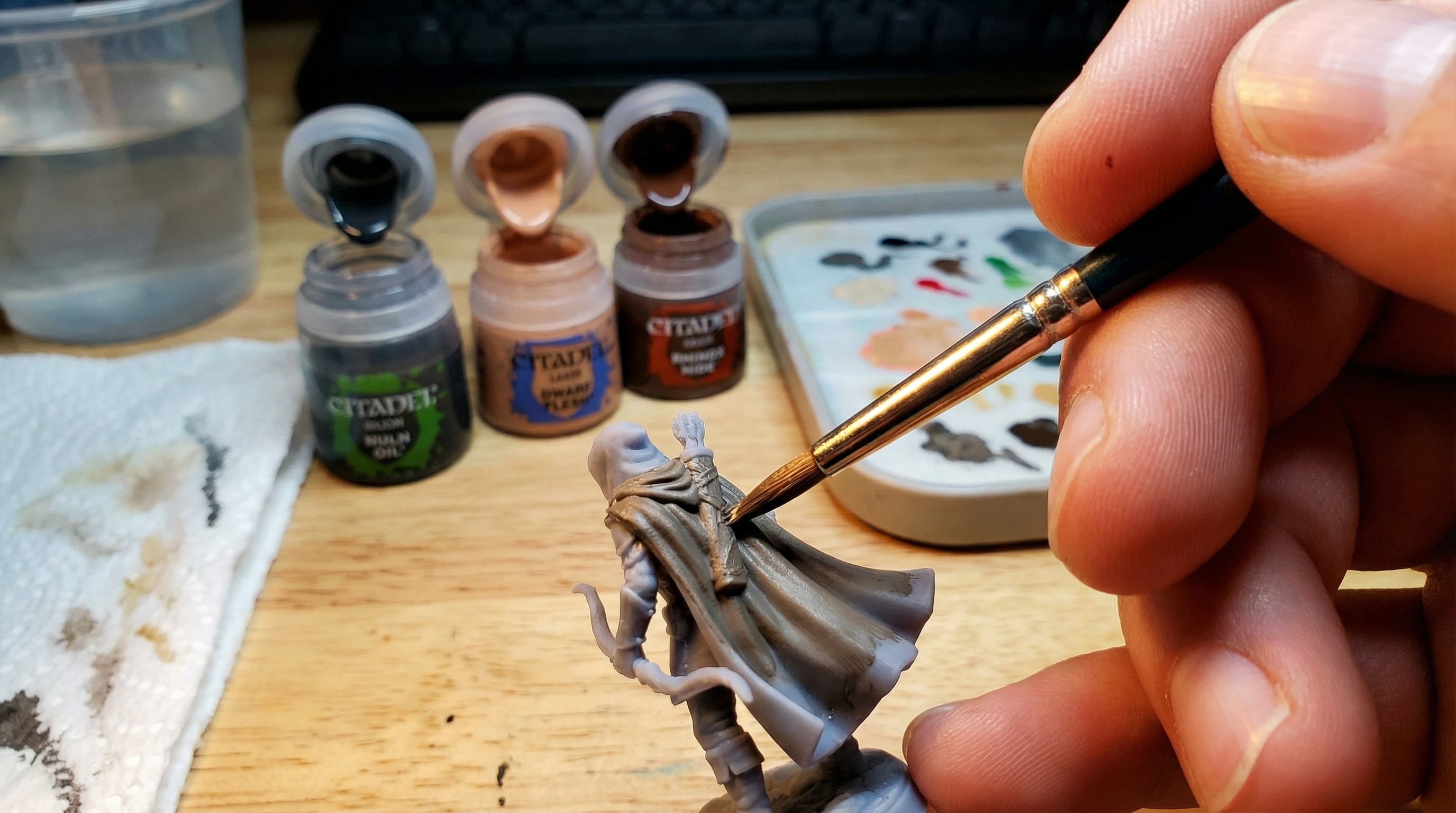 How to Paint 3D Printed Resin Miniatures: From Wash to Highlight (Beginner Guide)